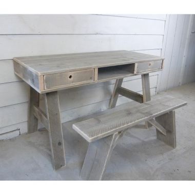 bureau met steigerhout bankje